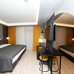 Fama Karakoey