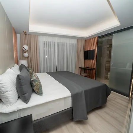 Fama Karakoey Istanbul