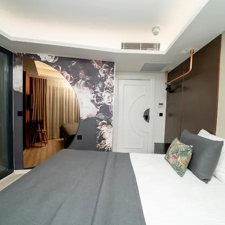 Fama Karakoey 4* Стамбул