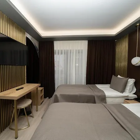 Fama Karakoey Istanbul