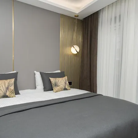 Fama Karakoey Istanbul