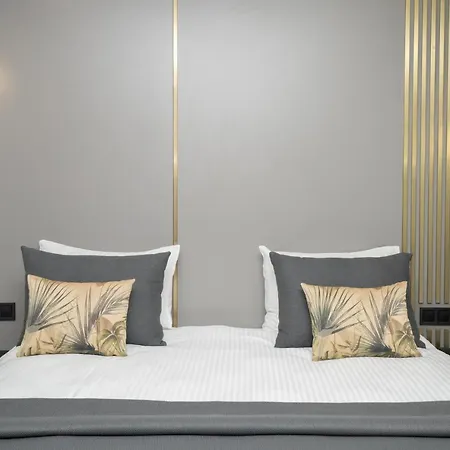 Fama Karakoey 4*