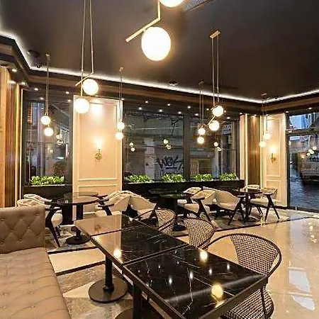 Hotel Fama Karakoey Istanboel