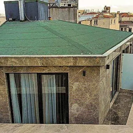 Fama Karakoey Hotel Istanboel