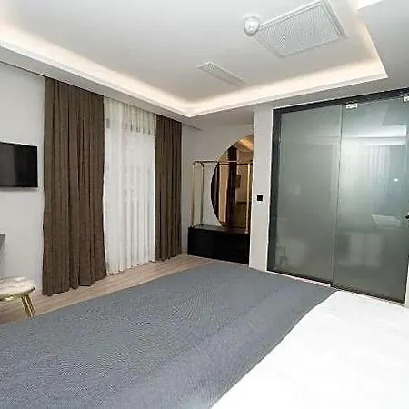 Hotel Fama Karakoey