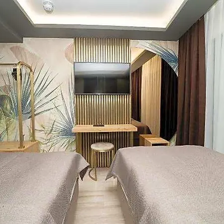 Hotel Fama Karakoey