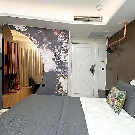 Fama Karakoey Hotel Istanboel