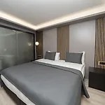 호텔 Fama Karakoey