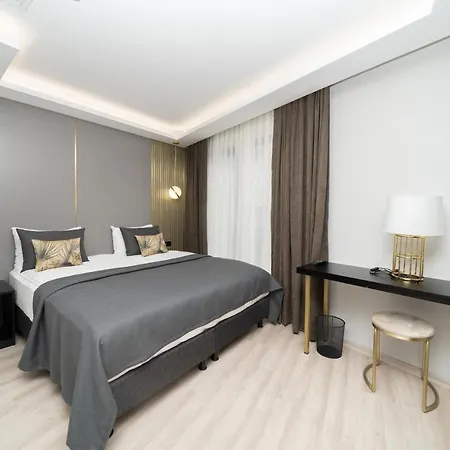 Fama Karakoey Hotel