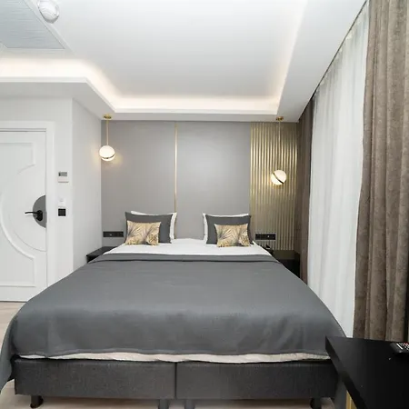 Hotel Fama Karakoey