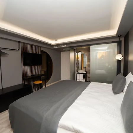 Hotel Fama Karakoey 4*